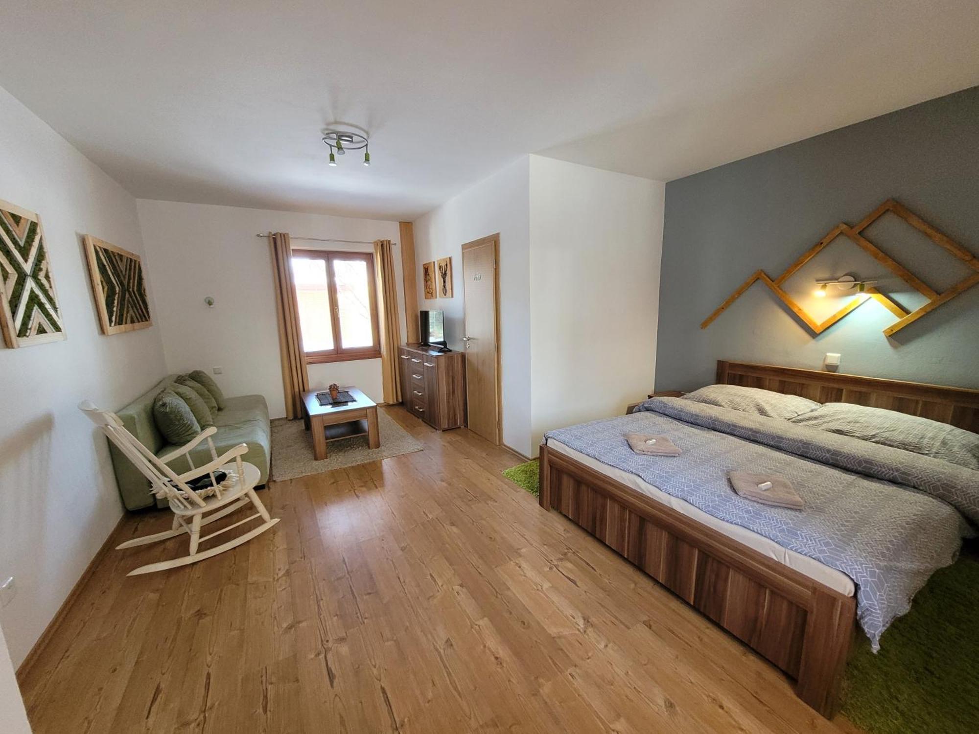 Family House - Apartmany Zuzana Stará Lesná Eksteriør billede