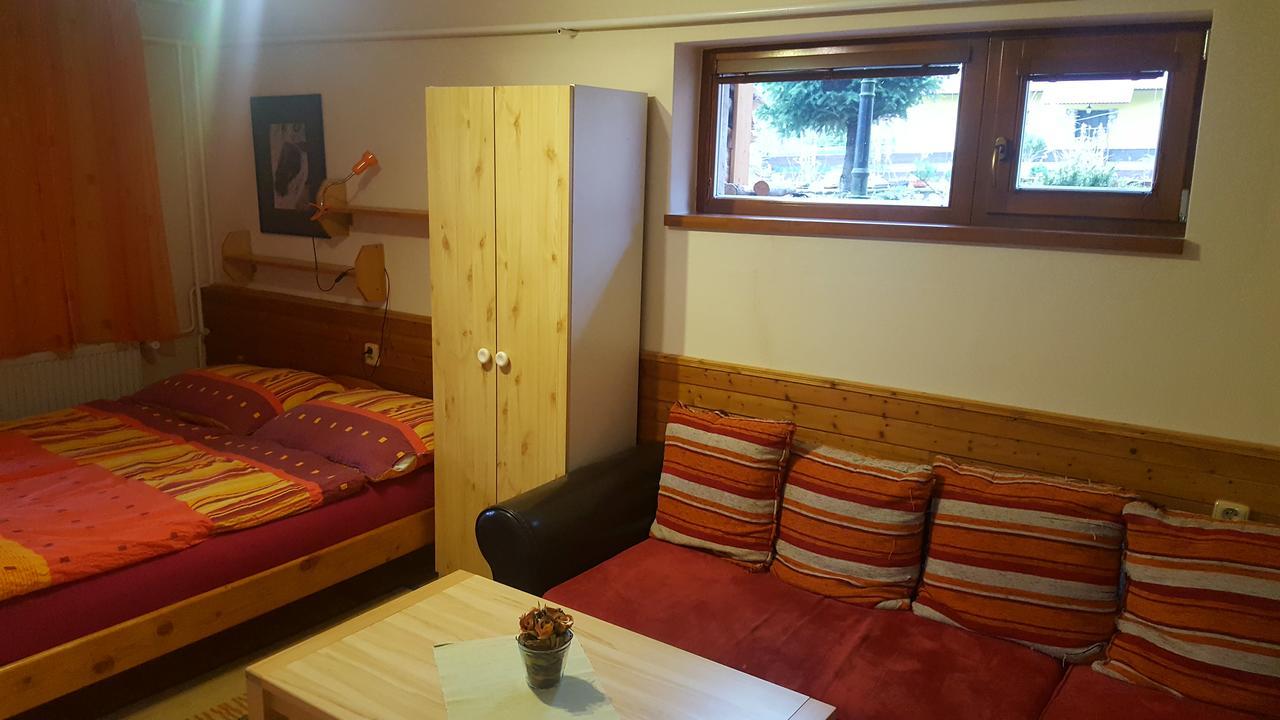 Family House - Apartmany Zuzana Stará Lesná Eksteriør billede